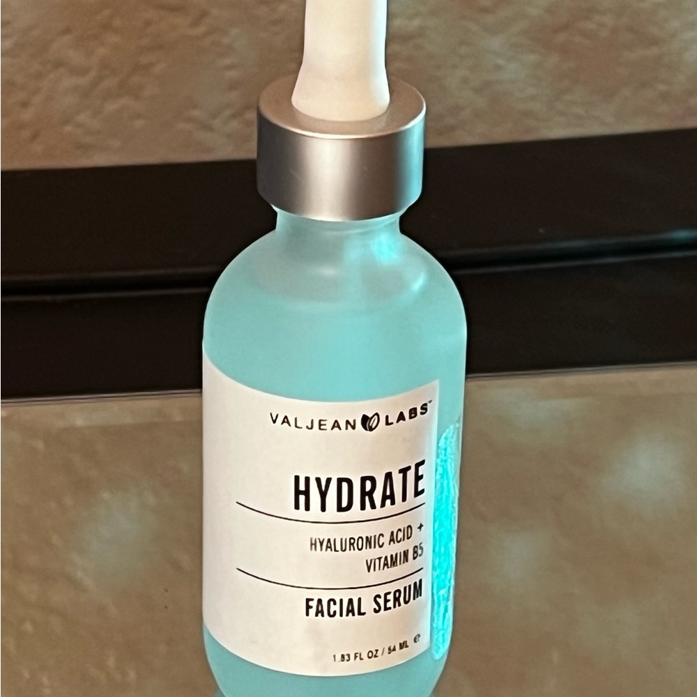 ValJean Labs Hydrate HYALURONIC ACID * VITAMIN 85 FACIAL SERUM 1.83 fl oz. New